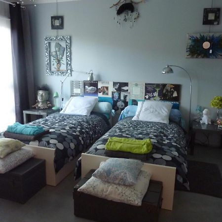 Loft Atypique Bed & Breakfast Villeneuve-de-Rivière Eksteriør bilde
