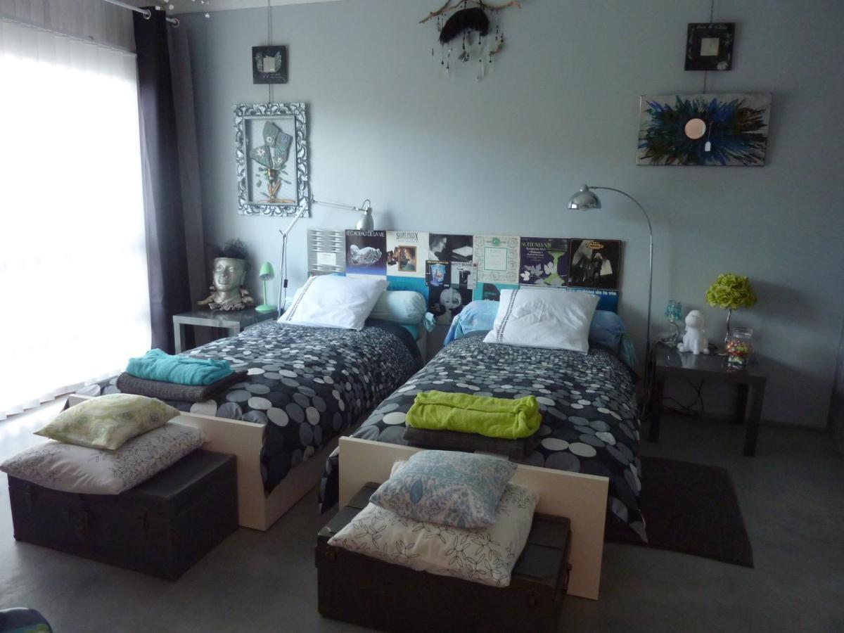 Loft Atypique Bed & Breakfast Villeneuve-de-Rivière Eksteriør bilde