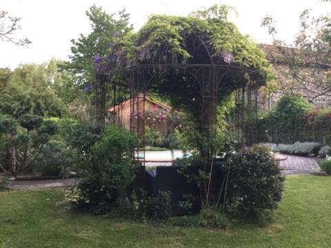 Loft Atypique Bed & Breakfast Villeneuve-de-Rivière Eksteriør bilde